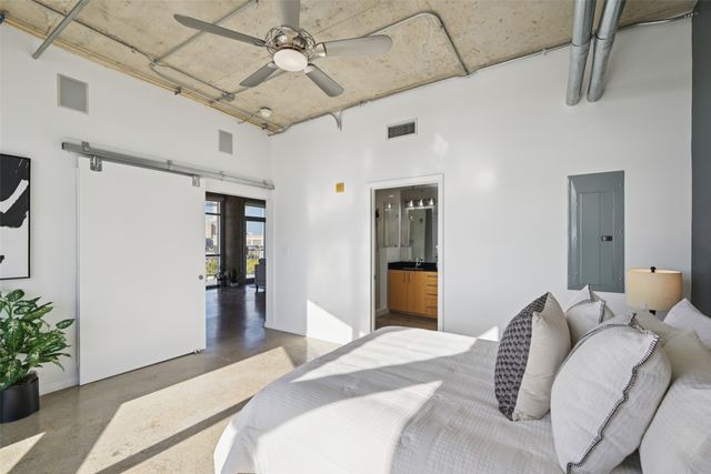 1001 Belleview Street 705, Dallas, TX 75215