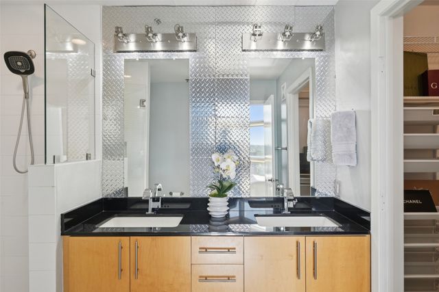 1001 Belleview Street 705, Dallas, TX 75215