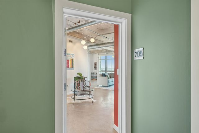 1001 Belleview Street 705, Dallas, TX 75215