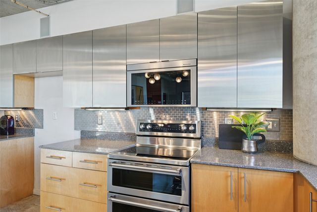 1001 Belleview Street 705, Dallas, TX 75215