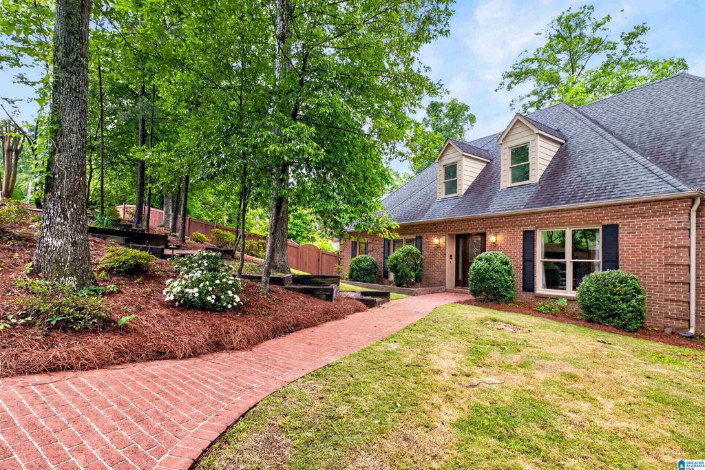 4417 BRIAR GLEN DRIVE, Mountain Brook, AL 35243