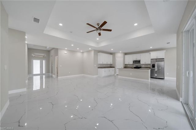 543 McArthur BLVD, Lehigh Acres, FL 33974