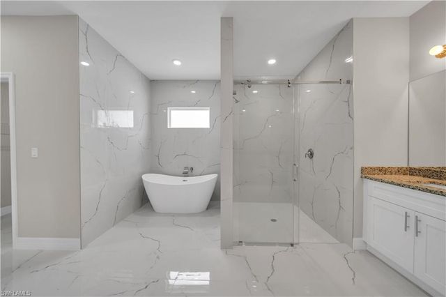 543 McArthur BLVD, Lehigh Acres, FL 33974