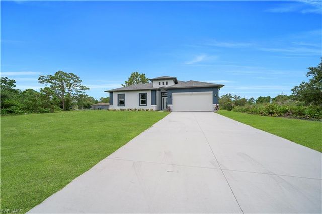 543 McArthur BLVD, Lehigh Acres, FL 33974