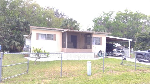 1637 CR 434, Lake Panasoffkee, FL 33538