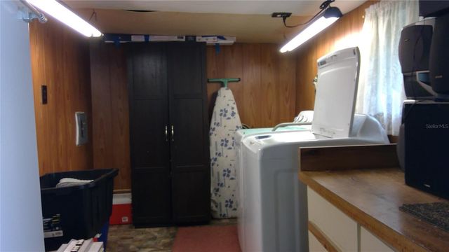 1637 CR 434, Lake Panasoffkee, FL 33538