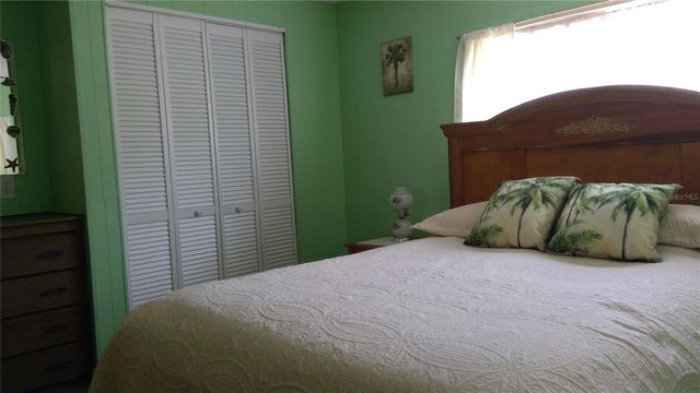 1637 CR 434, Lake Panasoffkee, FL 33538