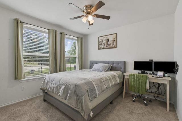 602 Ridge View Way, Justin, TX 76247