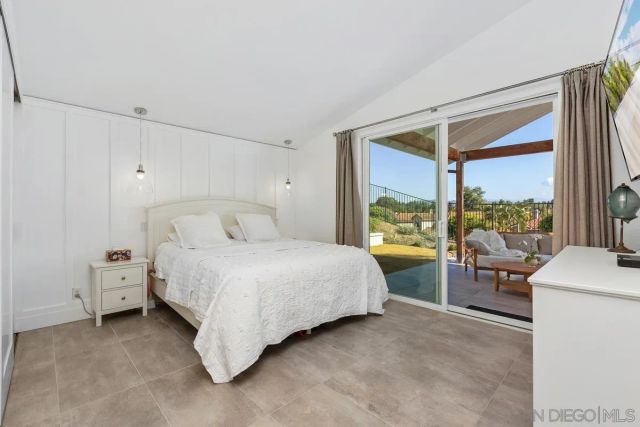 1734 Countryside Dr, Vista, CA 92081