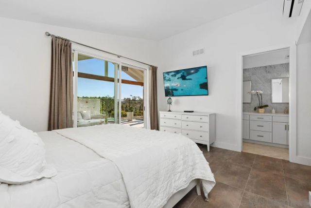 1734 Countryside Dr, Vista, CA 92081