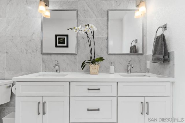 1734 Countryside Dr, Vista, CA 92081