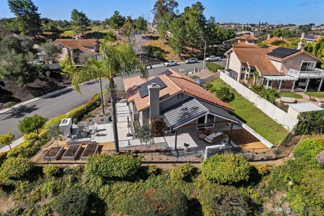 1734 Countryside Dr, Vista, CA 92081