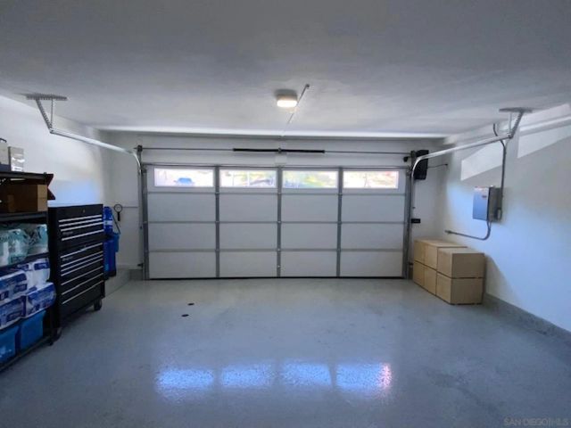 1734 Countryside Dr, Vista, CA 92081