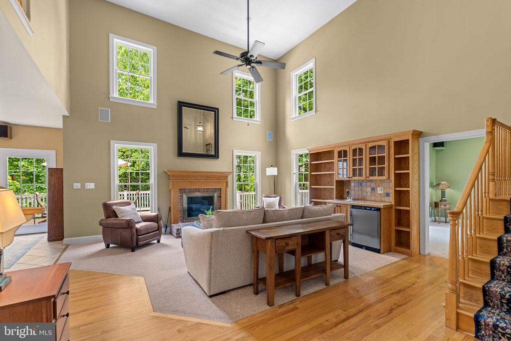 Image 13 of property listing at 712 LYTHE HILL CT, Westminster, MD 21158