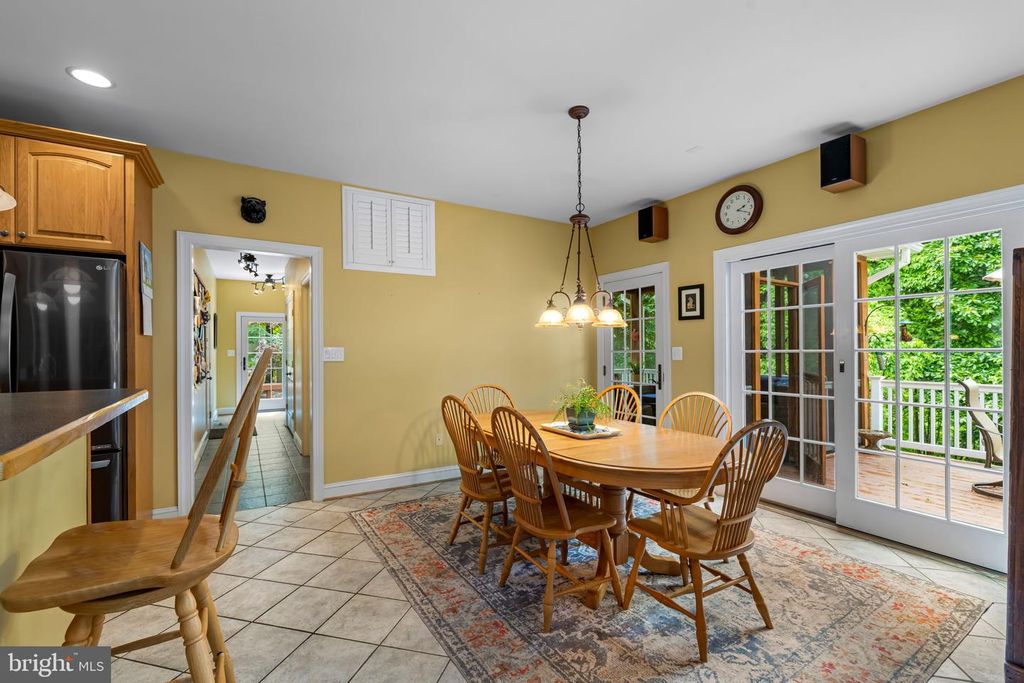 Image 27 of property listing at 712 LYTHE HILL CT, Westminster, MD 21158