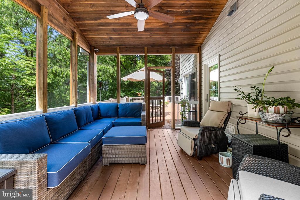 Image 29 of property listing at 712 LYTHE HILL CT, Westminster, MD 21158