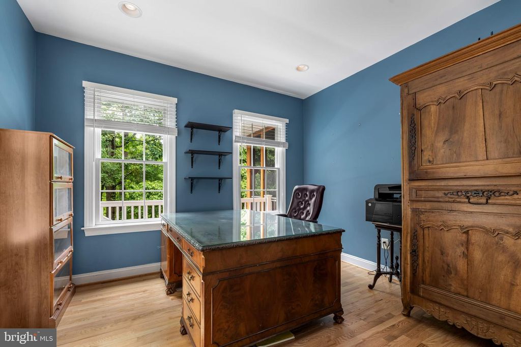 Image 32 of property listing at 712 LYTHE HILL CT, Westminster, MD 21158