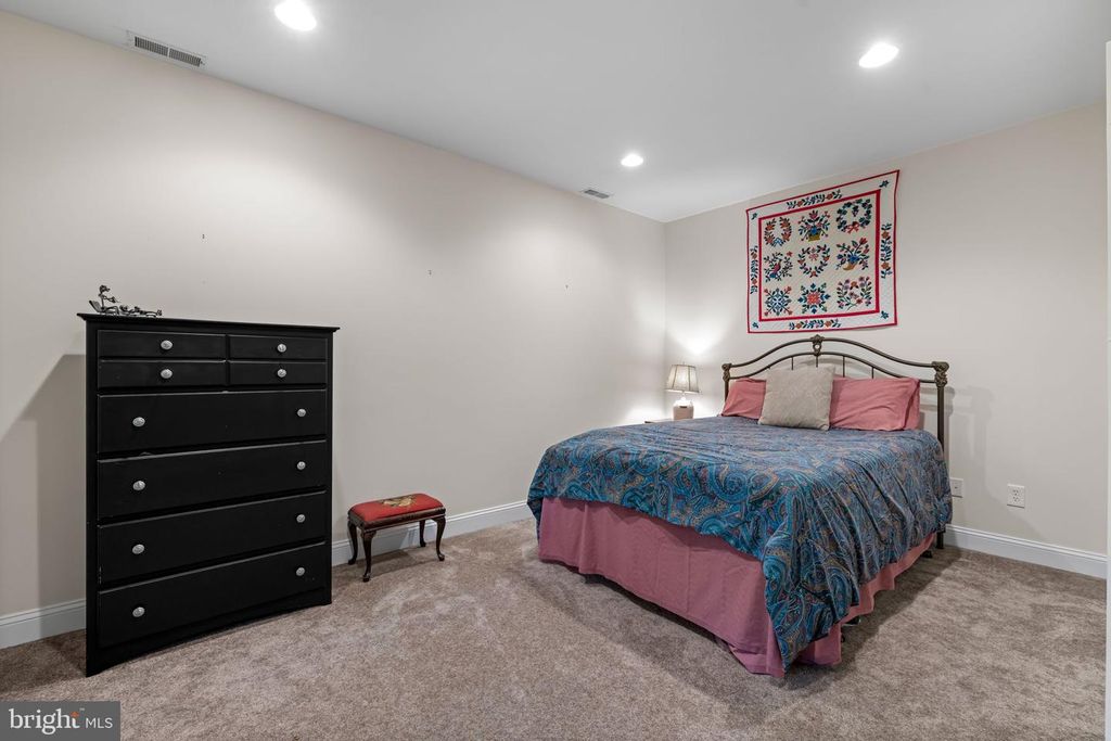 Image 56 of property listing at 712 LYTHE HILL CT, Westminster, MD 21158