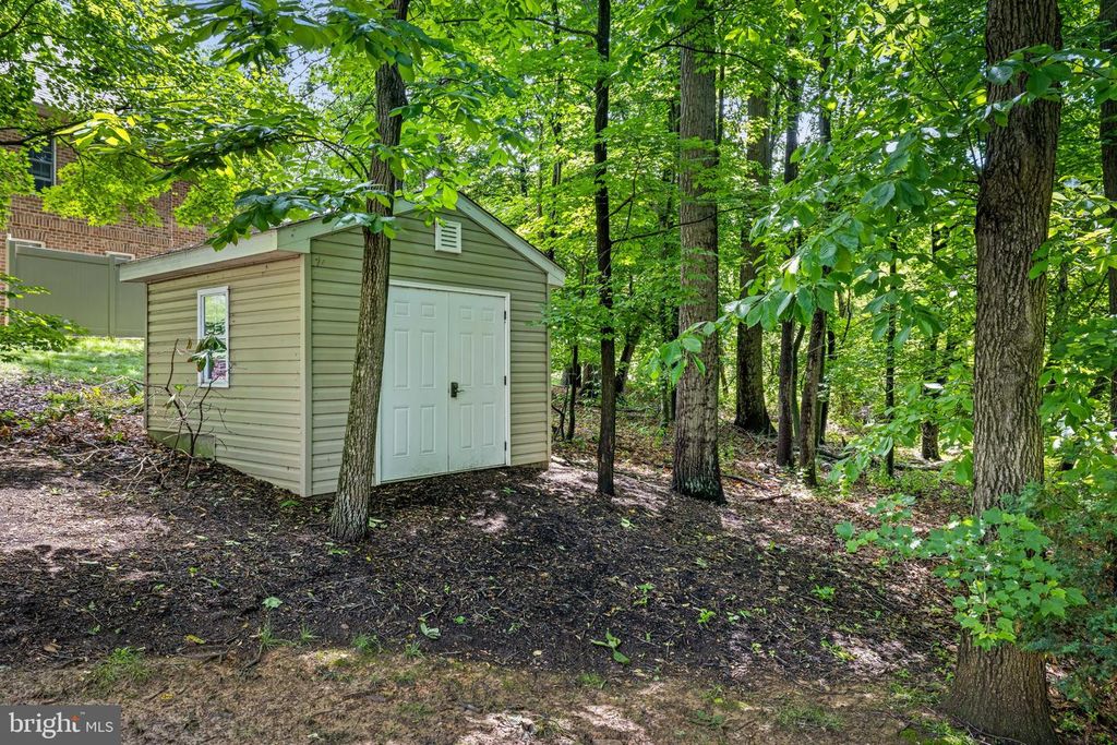 Image 64 of property listing at 712 LYTHE HILL CT, Westminster, MD 21158