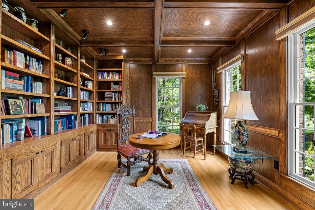 Image 7 of property listing at 712 LYTHE HILL CT, Westminster, MD 21158