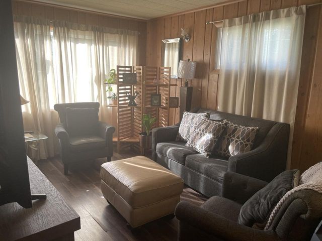 3733 N 61st STREET, Milwaukee, WI 53216