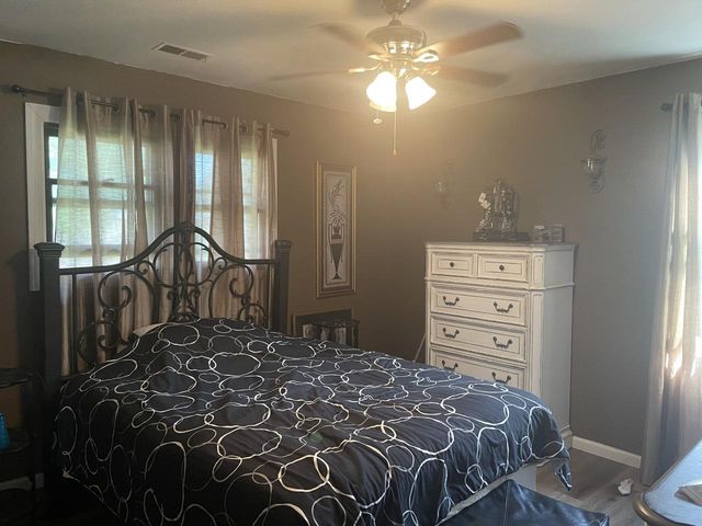 3733 N 61st STREET, Milwaukee, WI 53216