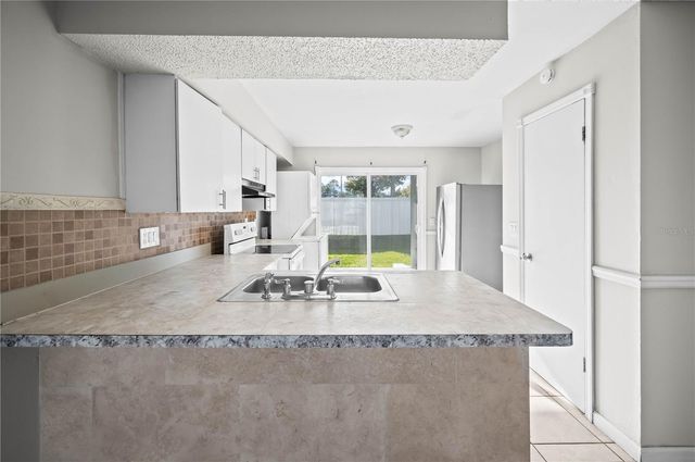 1896 CARALEE BOULEVARD 2, Orlando, FL 32822