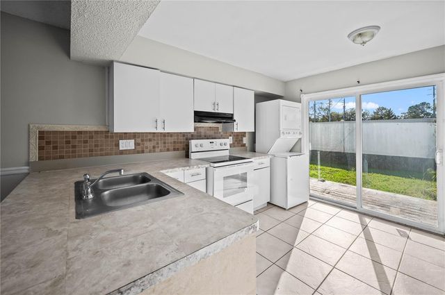 1896 CARALEE BOULEVARD 2, Orlando, FL 32822