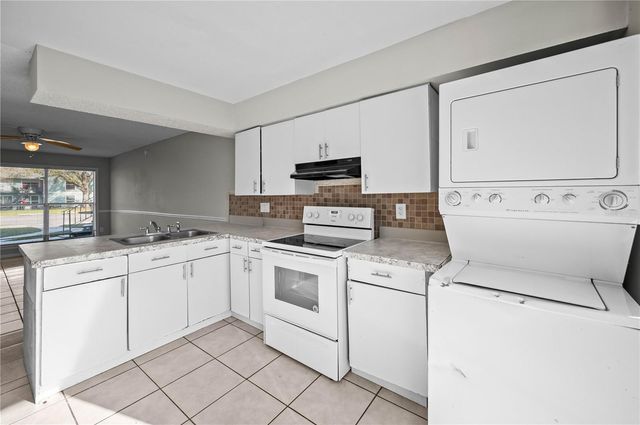 1896 CARALEE BOULEVARD 2, Orlando, FL 32822