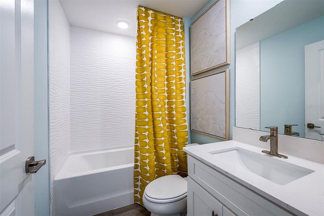 31710 CHATEAU MANOR LANE, Wesley Chapel, FL 33545