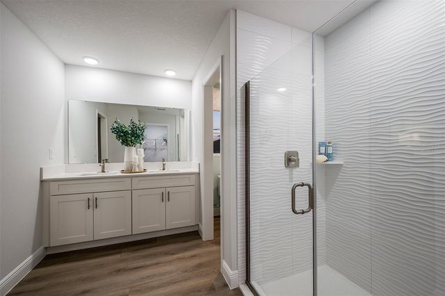 31710 CHATEAU MANOR LANE, Wesley Chapel, FL 33545