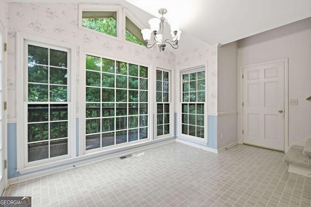 760 Edgewater Lane NW, Kennesaw, GA 30144