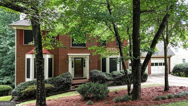 760 Edgewater Lane NW, Kennesaw, GA 30144