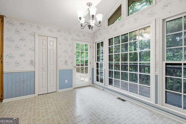 760 Edgewater Lane NW, Kennesaw, GA 30144
