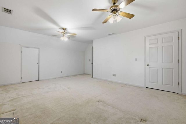 760 Edgewater Lane NW, Kennesaw, GA 30144