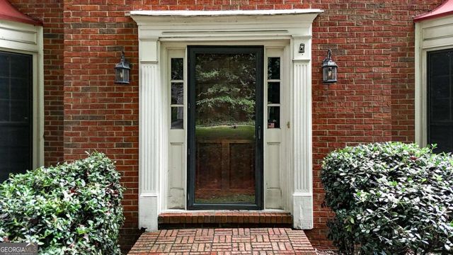 760 Edgewater Lane NW, Kennesaw, GA 30144
