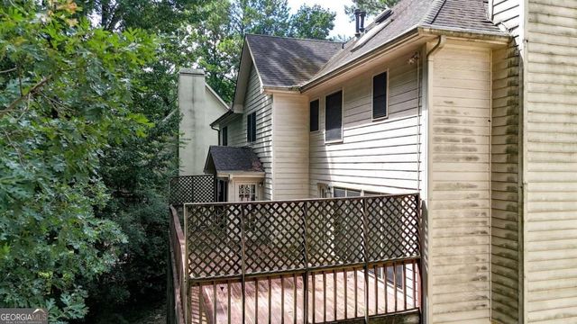 760 Edgewater Lane NW, Kennesaw, GA 30144