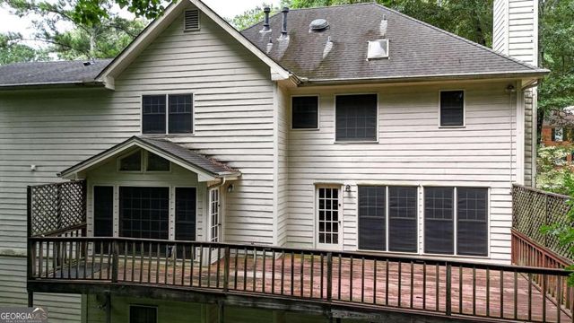 760 Edgewater Lane NW, Kennesaw, GA 30144