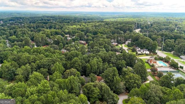 760 Edgewater Lane NW, Kennesaw, GA 30144