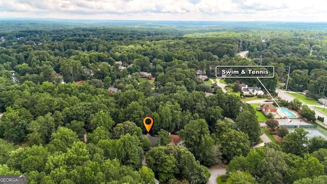 760 Edgewater Lane NW, Kennesaw, GA 30144