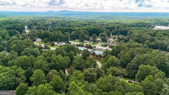 760 Edgewater Lane NW, Kennesaw, GA 30144
