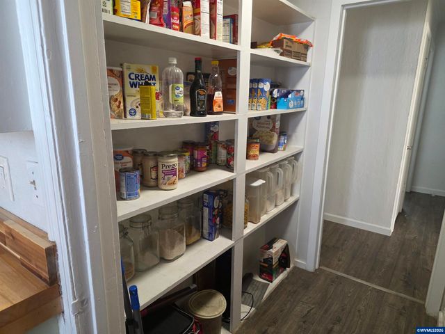 1585 Park Dr, Lebanon, OR 97355