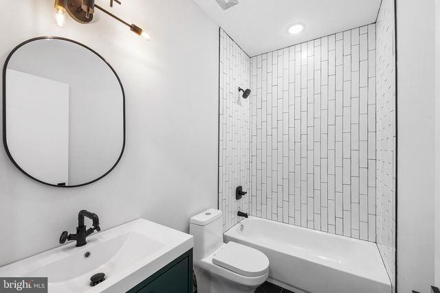 2156 N RANDOLPH ST, Philadelphia, PA 19122