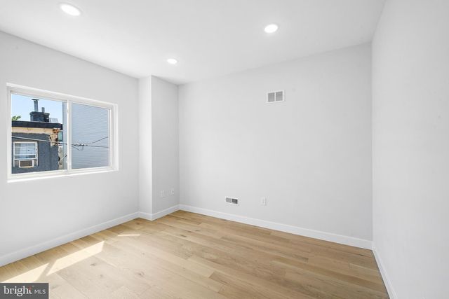 2156 N RANDOLPH ST, Philadelphia, PA 19122