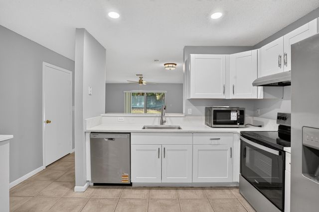 9766 Kamena Circle, Boynton Beach, FL 33436