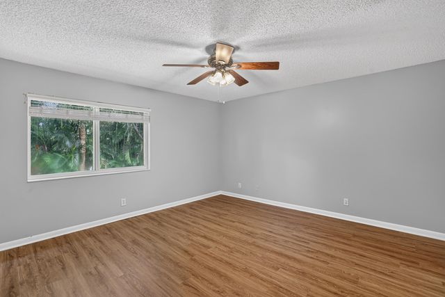 9766 Kamena Circle, Boynton Beach, FL 33436