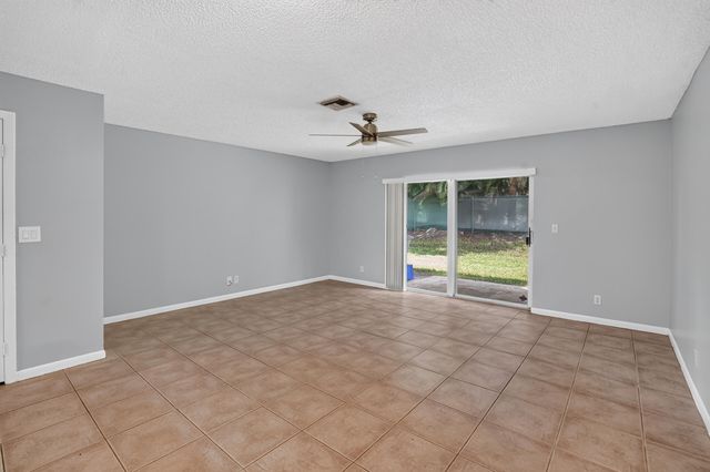 9766 Kamena Circle, Boynton Beach, FL 33436