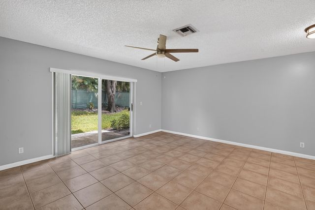 9766 Kamena Circle, Boynton Beach, FL 33436