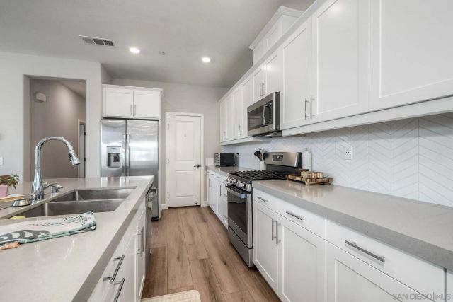 10924 Jericho Way, San Diego, CA 92129