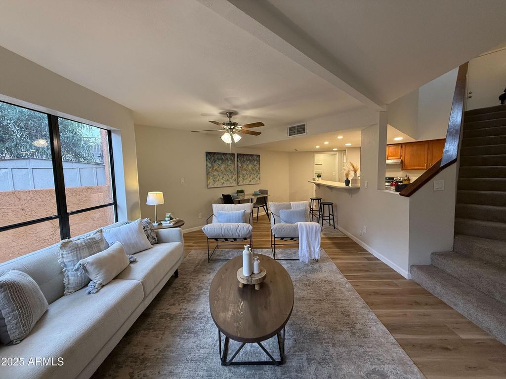 3228 W GLENDALE Avenue 103, Phoenix, AZ 85051